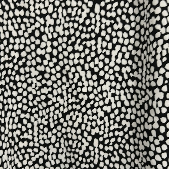 Vince Camuto, XL, black blouse with white dots - Picture 7 of 8